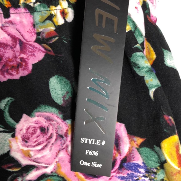 NWT New Mix Leggings Black Floral One Size - Picture 2 of 3